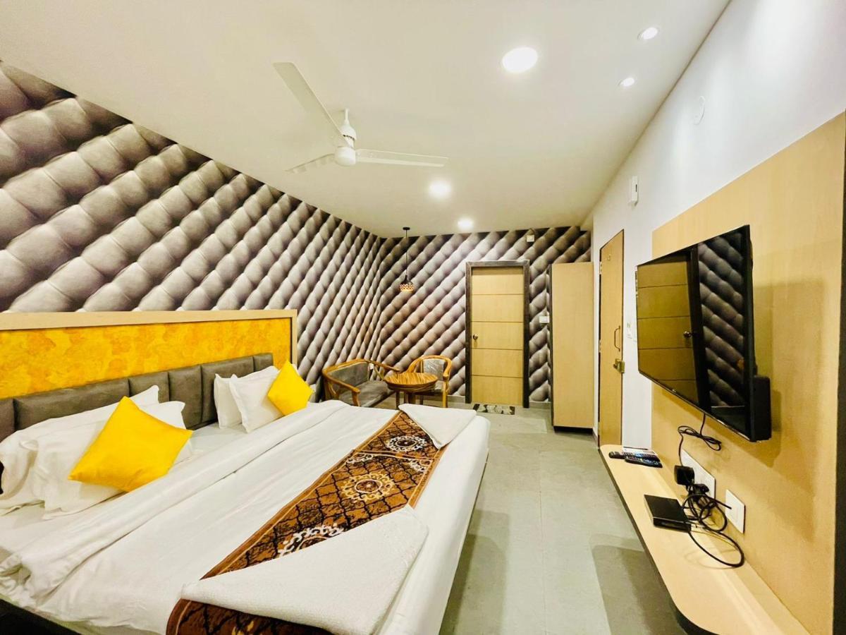 Hotel Lake View Airport Zone Hyderabad Exterior foto