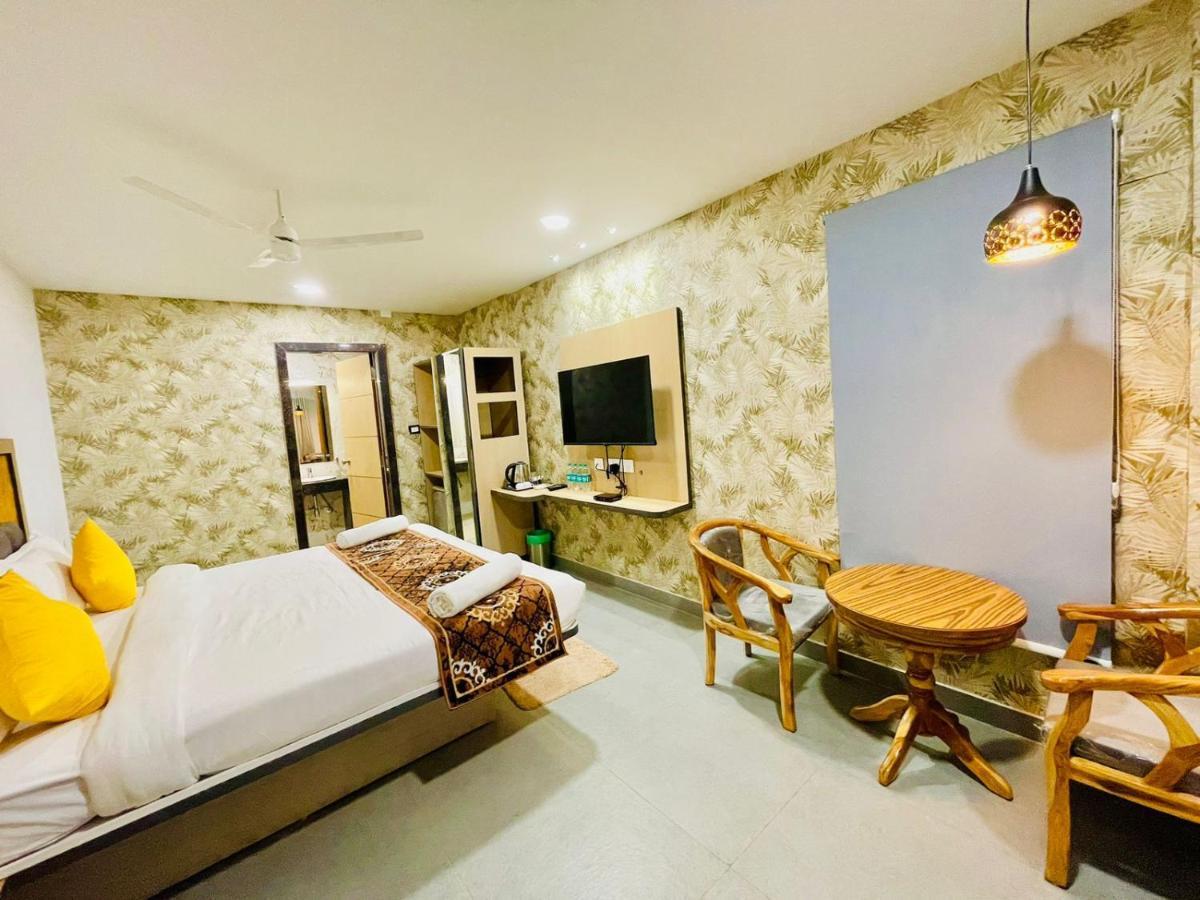 Hotel Lake View Airport Zone Hyderabad Exterior foto