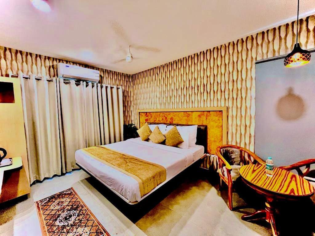 Hotel Lake View Airport Zone Hyderabad Exterior foto