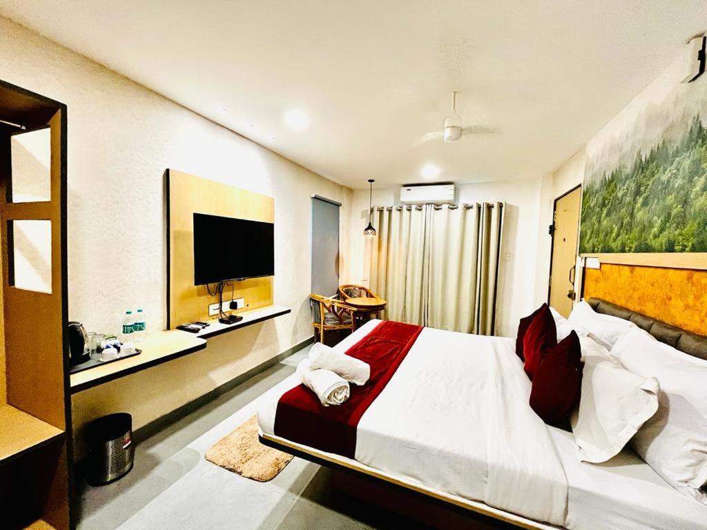 Hotel Lake View Airport Zone Hyderabad Exterior foto