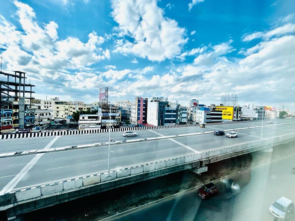 Hotel Lake View Airport Zone Hyderabad Exterior foto
