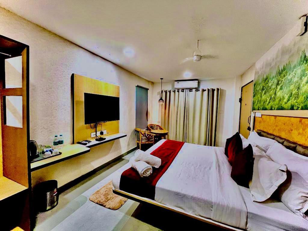 Hotel Lake View Airport Zone Hyderabad Exterior foto